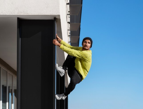 Tapp Brothers Parkour Academy: Exploring Ledge Training 